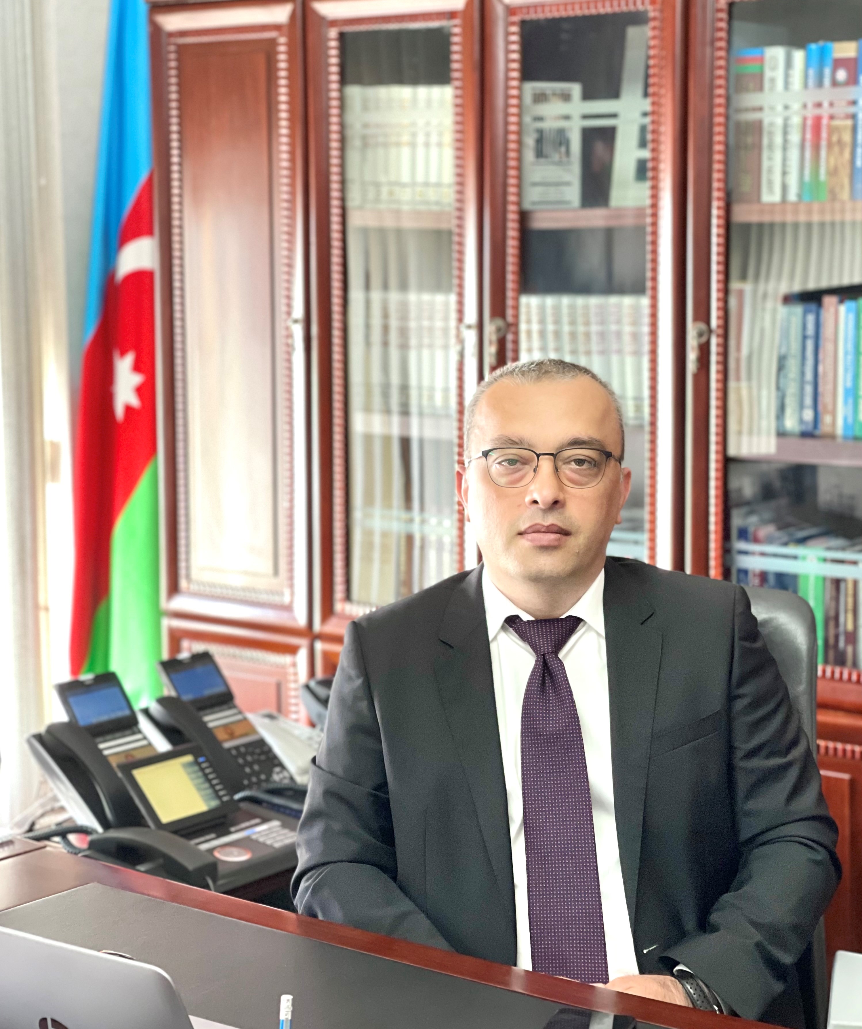 Kürdəmir rayon Mil-Muğan Kollektorlar idarəsinin müdiri Valeh Qaraşov rəhbərliyin tapşırıqlarını daim yerinə yetirir